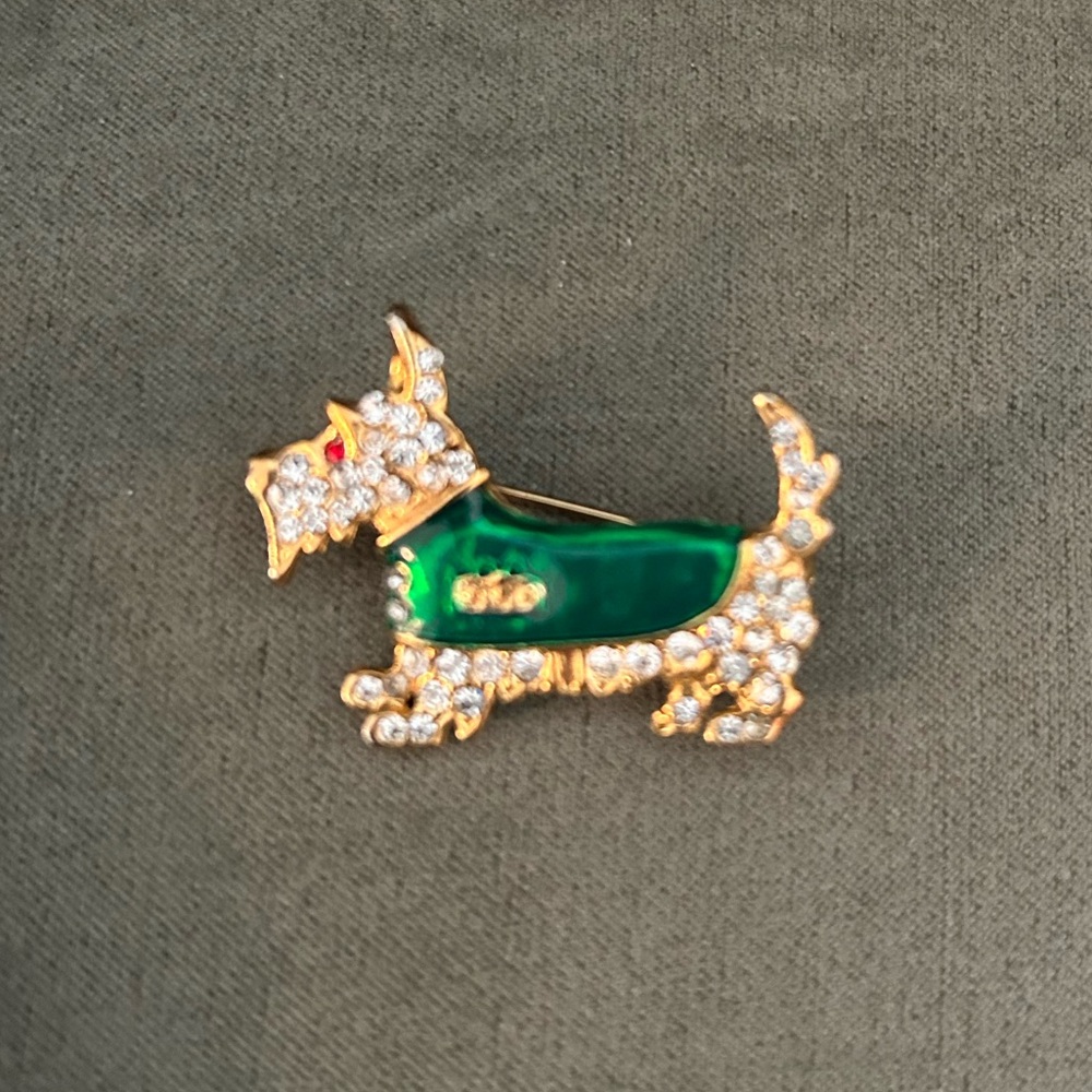 Elegant Green and Gold Scottie Dog Brooch